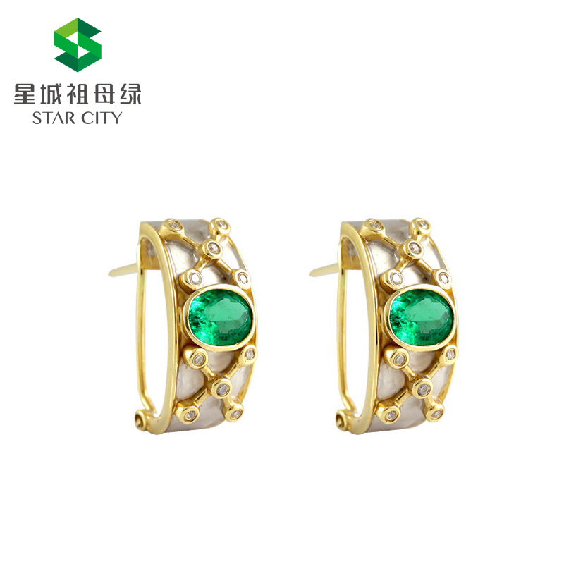 黄18K祖母绿耳钉  主石：1.78克拉