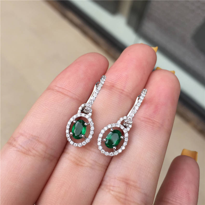 白18K金祖母绿钻石耳钉  主石：0.81克拉
