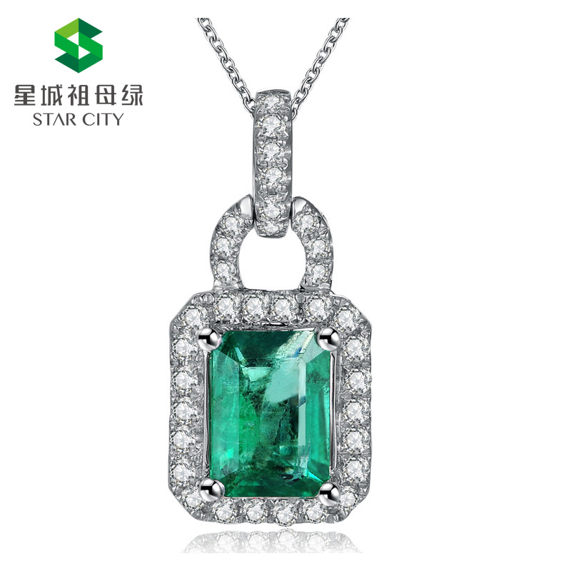 白18K祖母绿钻坠0.898ct