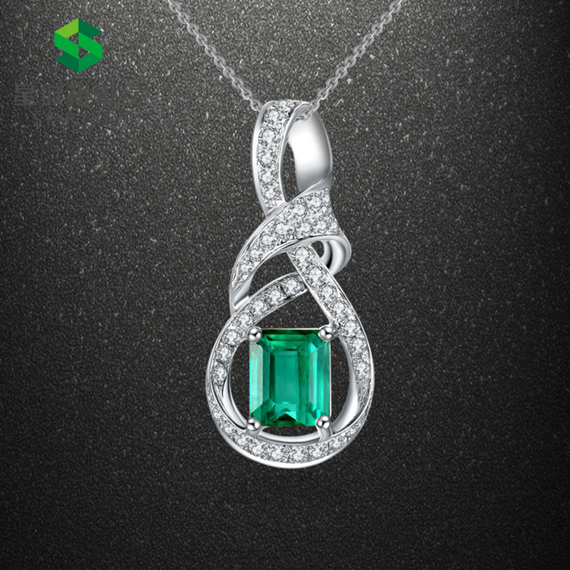 白18K祖母绿钻坠0.83ct