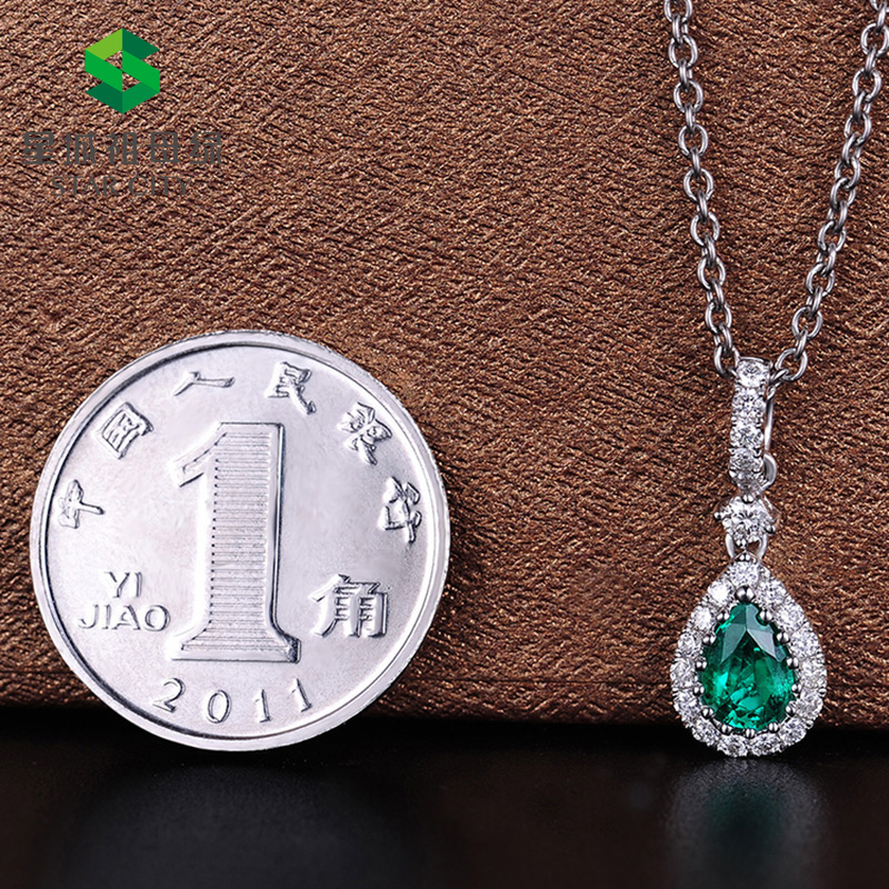 白18K祖母绿钻坠0.332ct