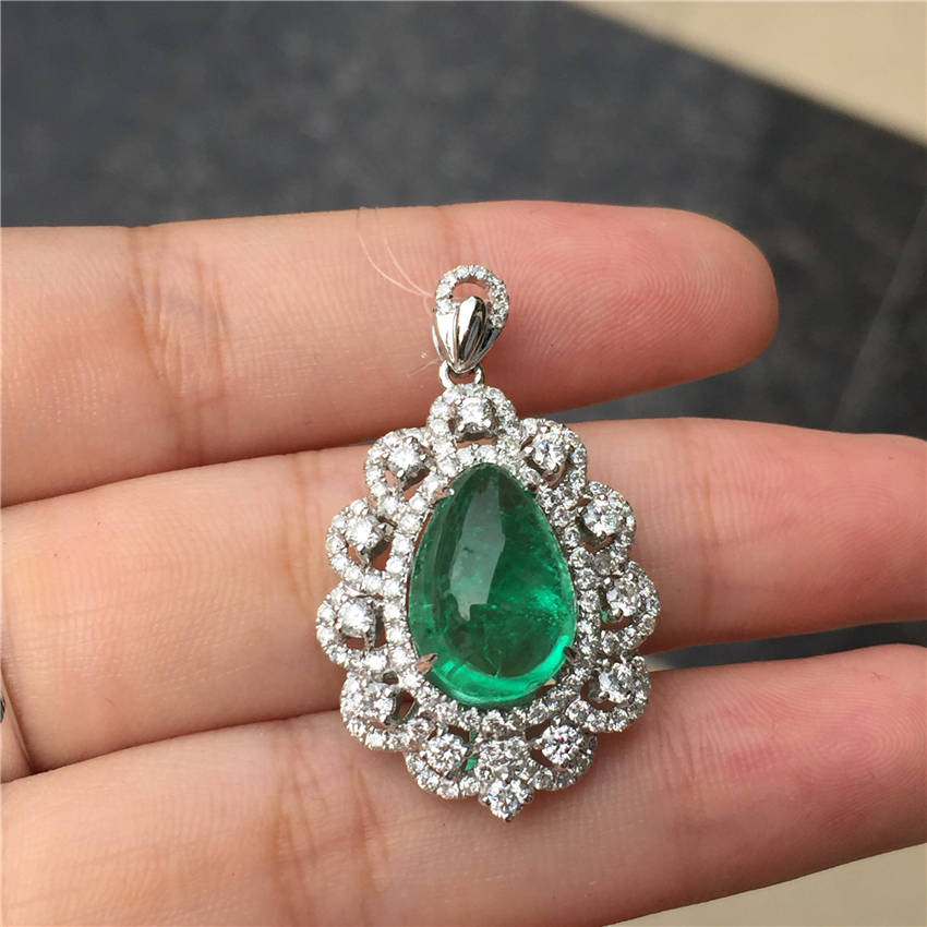 白18K金祖母绿钻坠4.933ct