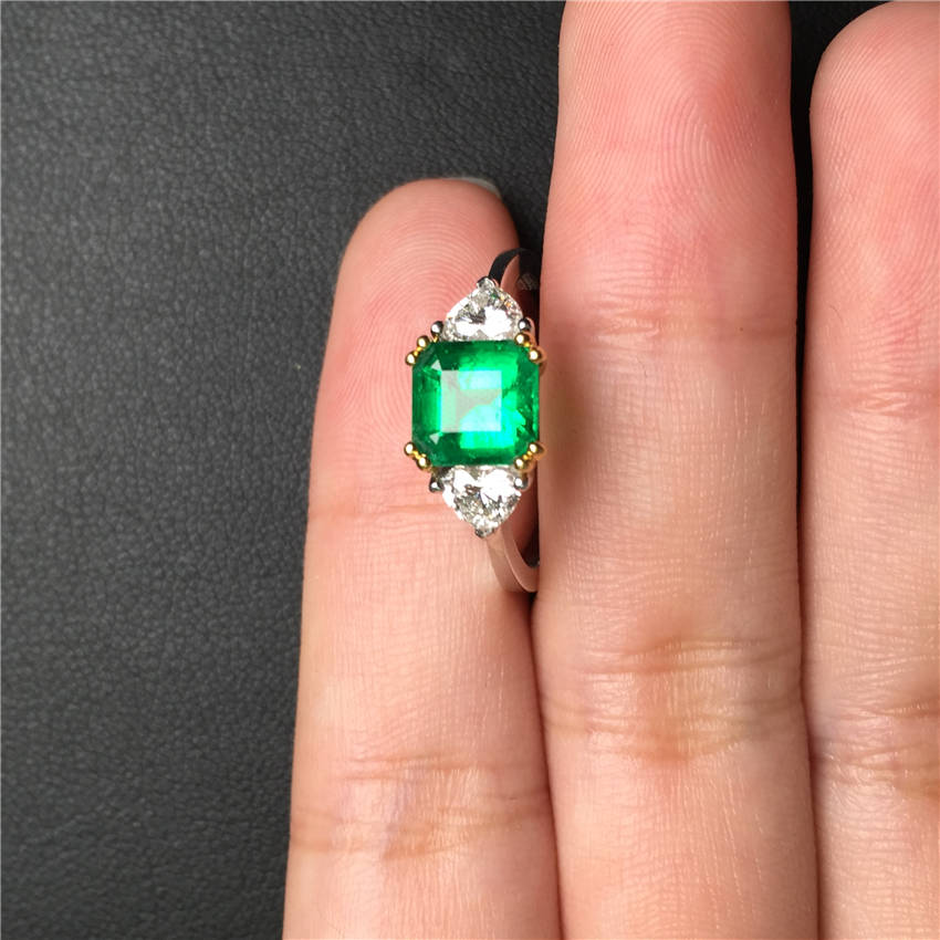 白18K祖母绿钻戒1.3ct