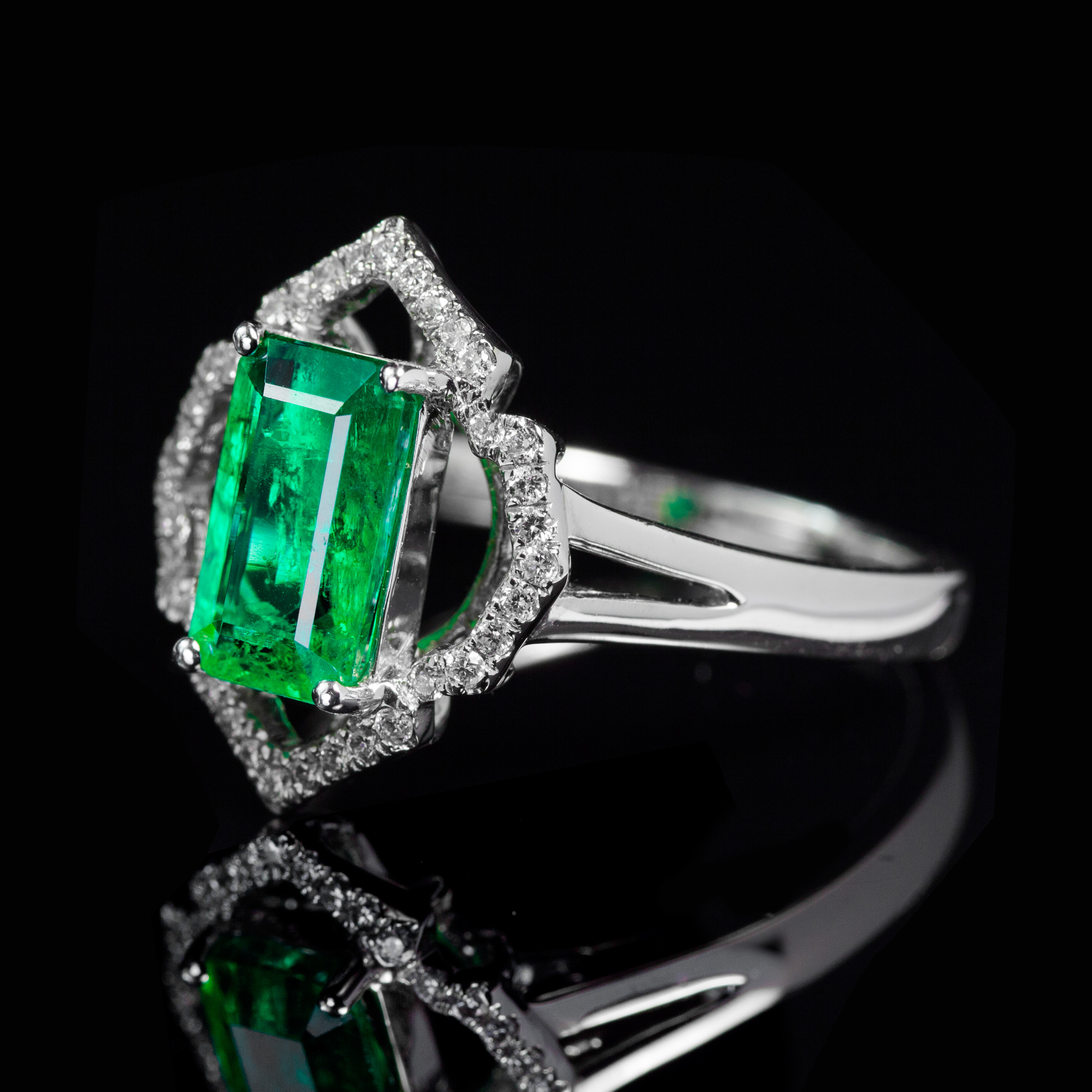 白18K祖母绿钻戒1.391ct