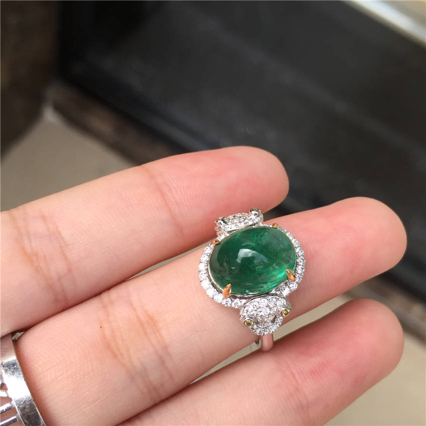 白18K金祖母绿钻戒5.23ct