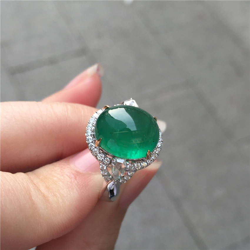 白18K金祖母绿钻戒6.02ct