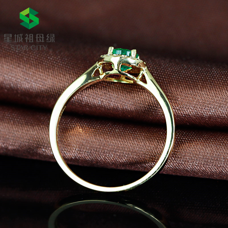 祖母绿戒指"