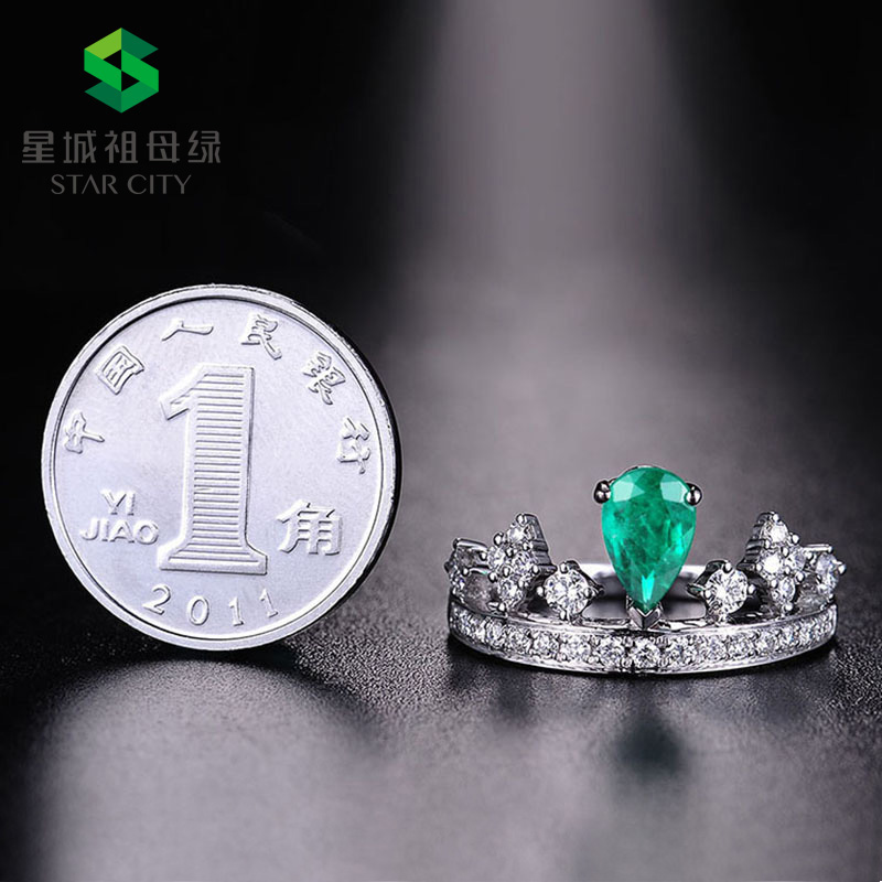 白18K祖母绿钻戒0.686 皇冠绿宝石戒指