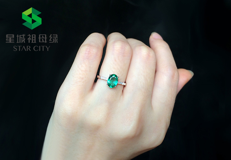 白18K金祖母绿钻戒1.183
