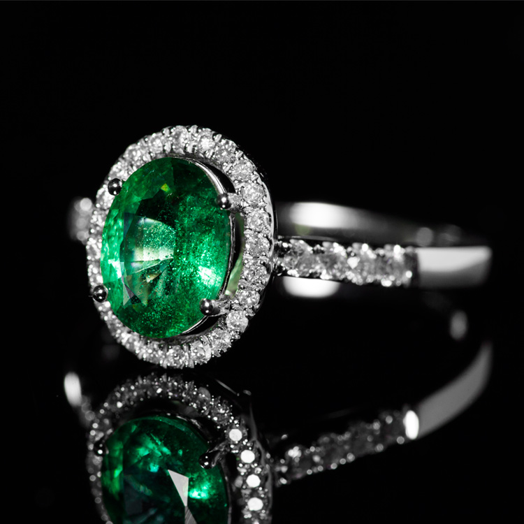 18K白祖母绿戒指0.93ct