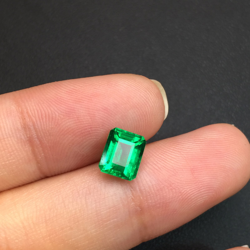 哥伦比亚 祖母绿裸石1.27ct GRS vivid muzo minor to moderate