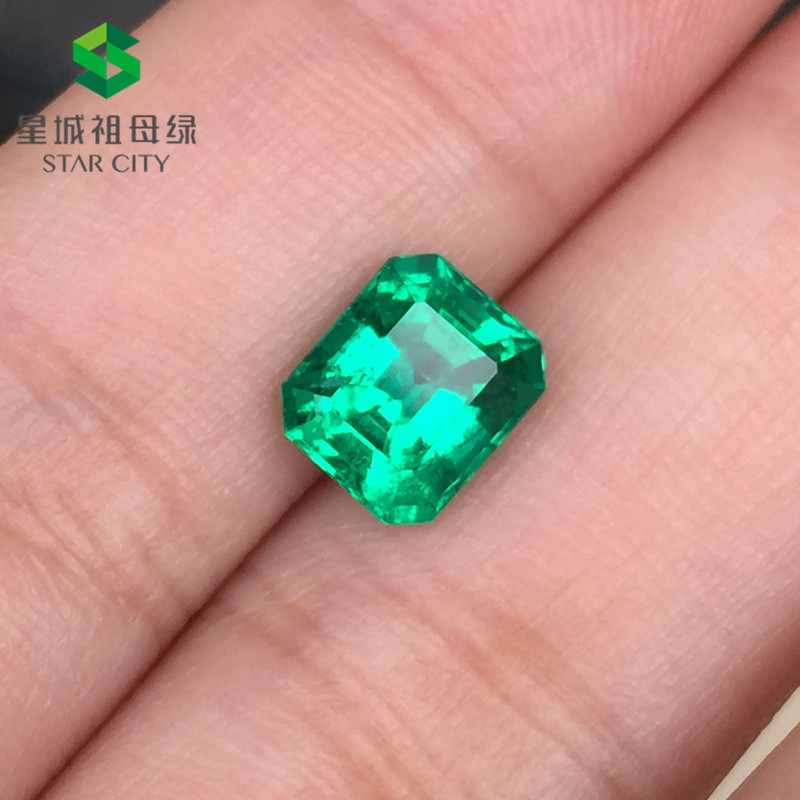 哥伦比亚 祖母绿裸石1.668克拉 GRS vivid muzo None