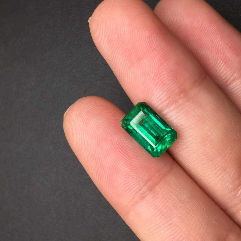 赞比亚 祖母绿裸石3ct GUILD INTENSE GREEN INSIGNIFICANT