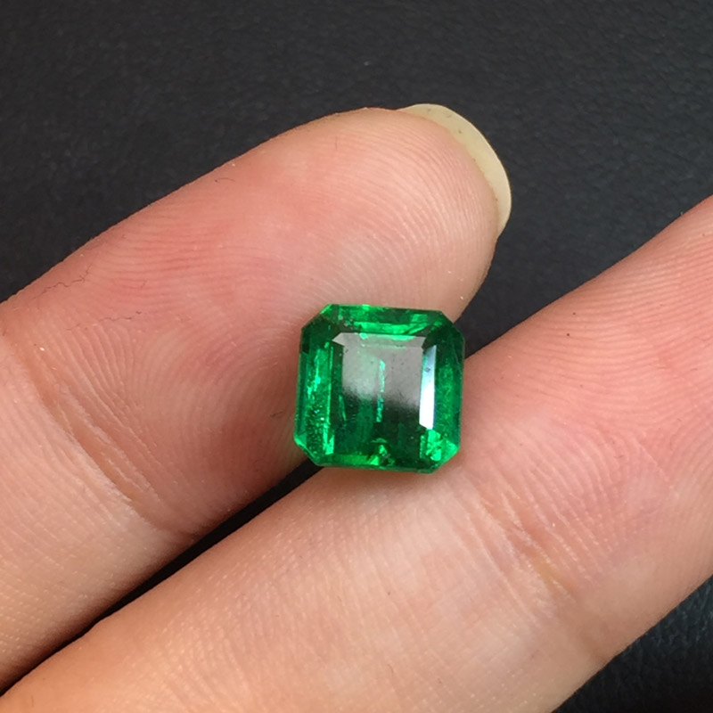 赞比亚 祖母绿裸石1.74ct GRS green Minor