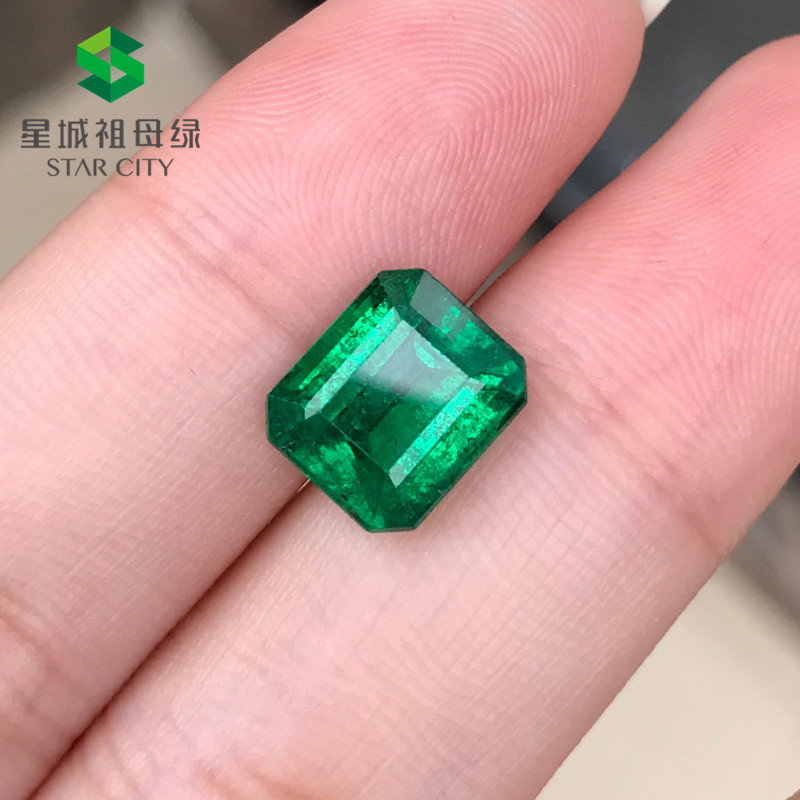 赞比亚 祖母绿裸石3.16克拉 GRS vivid Minor