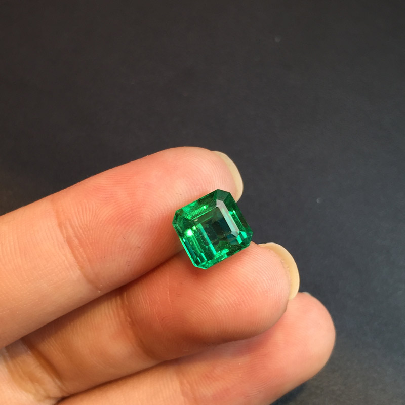 赞比亚 祖母绿裸石2.84ct GRS GREEN NONE