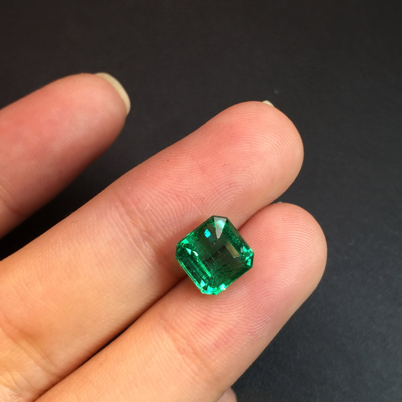 赞比亚 祖母绿裸石2.23ct GRS GREEN NONE