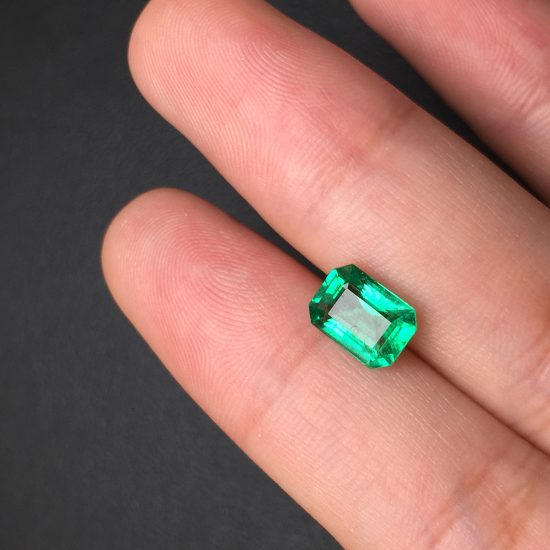 赞比亚 祖母绿裸石1.39ct GUILD MEDIUM GREEN MINOR