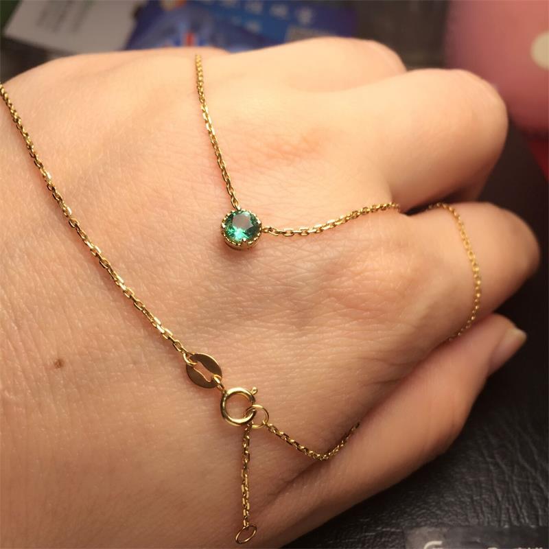 黄18K金祖母绿链牌0.233克拉