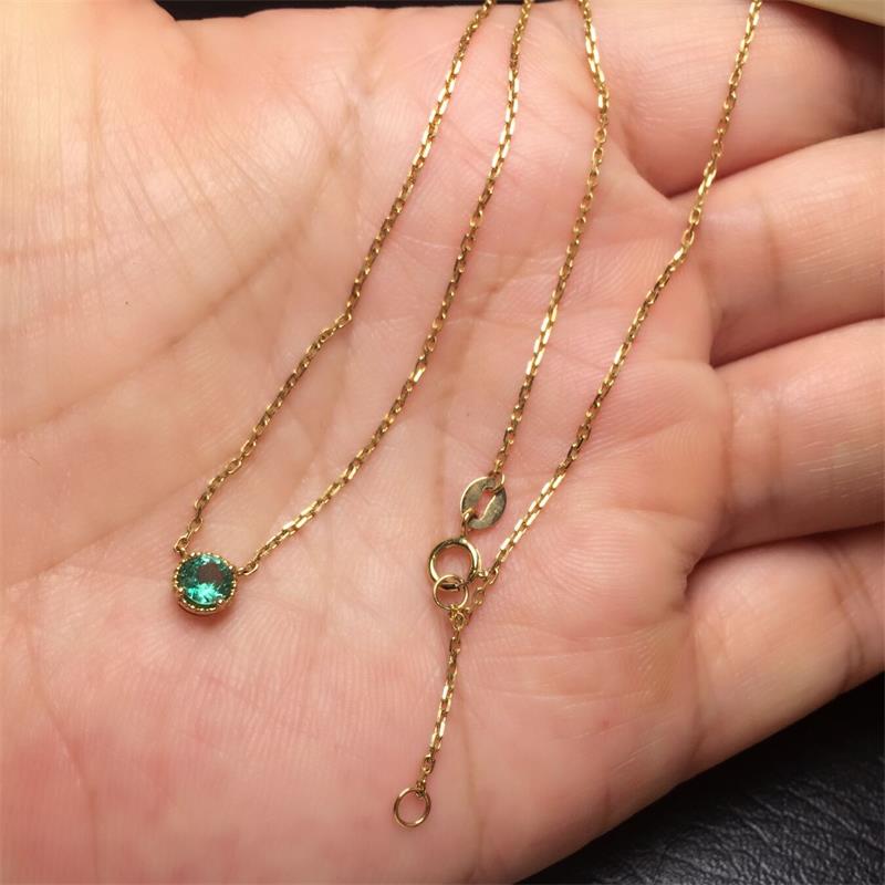 黄18K金祖母绿链牌0.233克拉