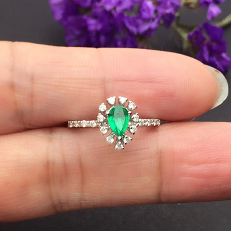 白18K金祖母绿戒指0.33ct