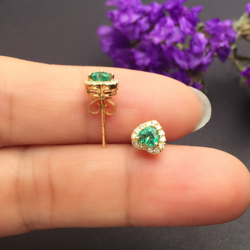 黄18K金祖母绿耳钉0.419克拉/2粒