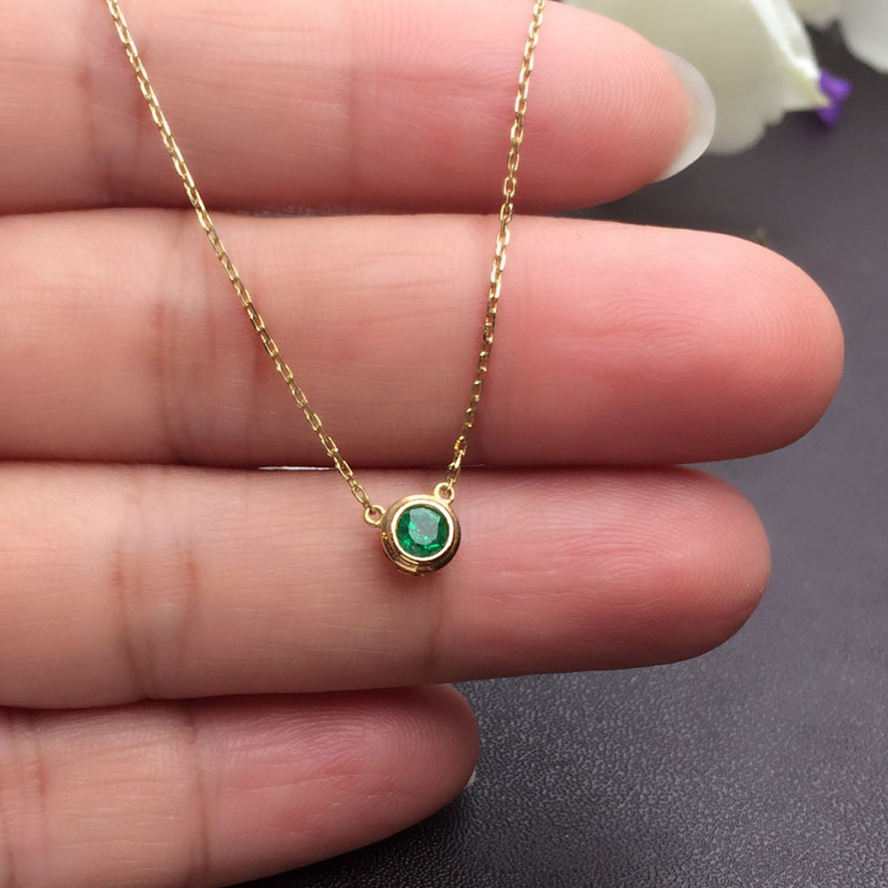 黄18K金祖母绿链牌0.672克拉