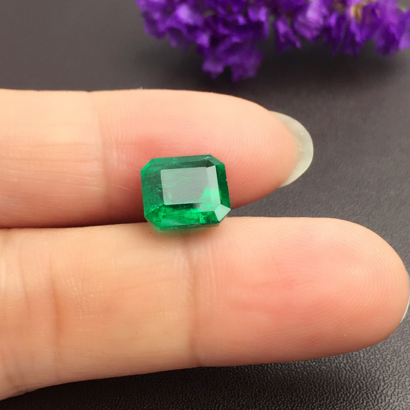 哥伦比亚 祖母绿裸石4.3克拉 GRS muzo vivid green Minor