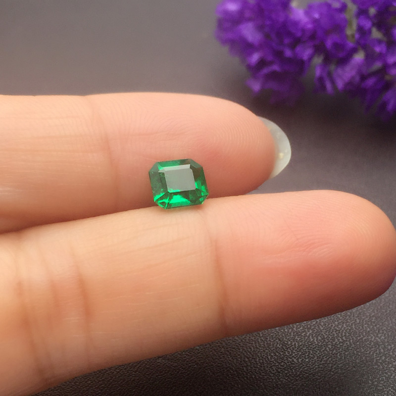 祖母绿裸石 木佐绿 1.03克拉 vivid muzo insignificant