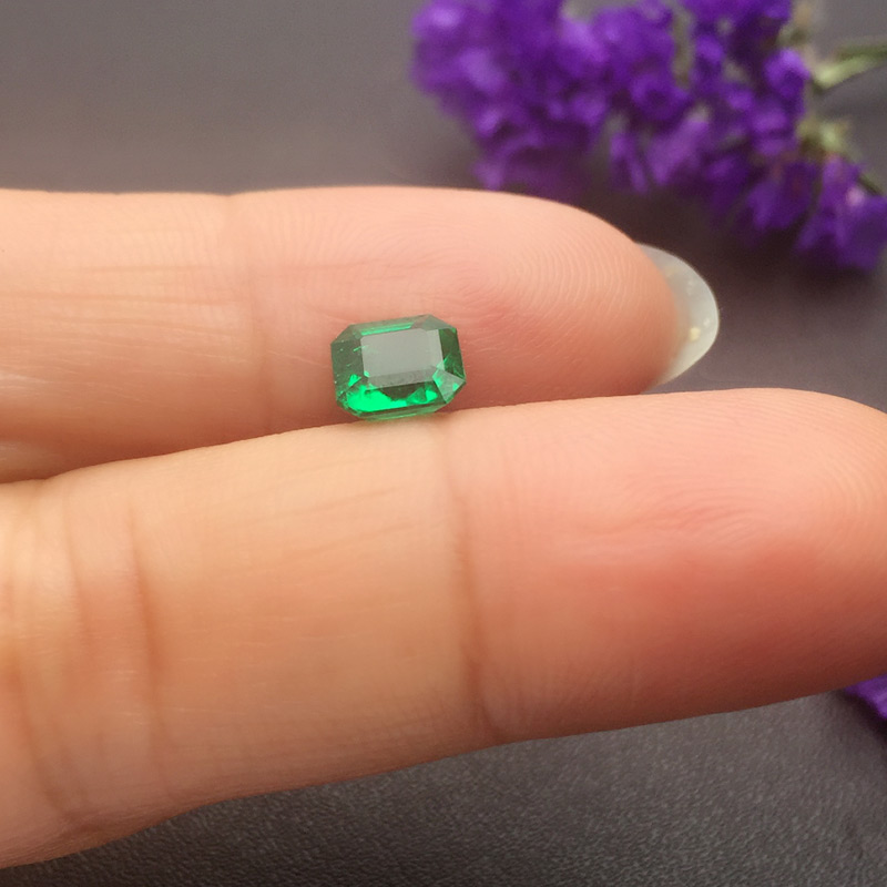 祖母绿裸石 木佐绿 1.03克拉 vivid muzo insignificant