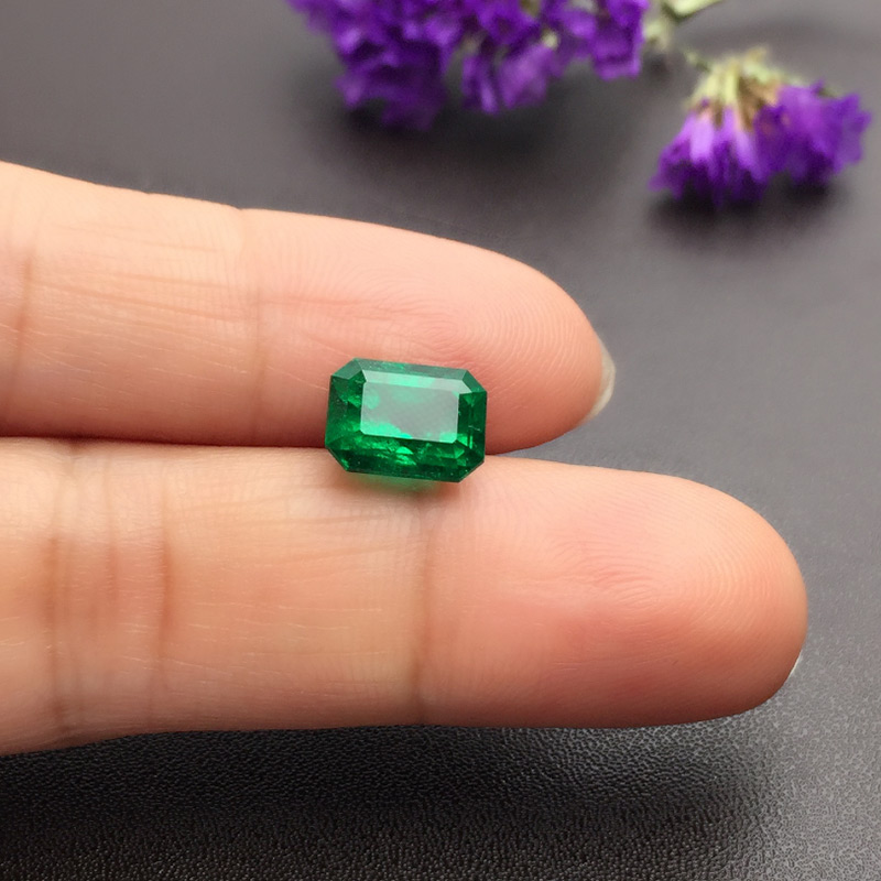 哥伦比亚 祖母绿裸石2.84克拉 GRS木佐绿 几乎无油 vivid muzo Insignificant