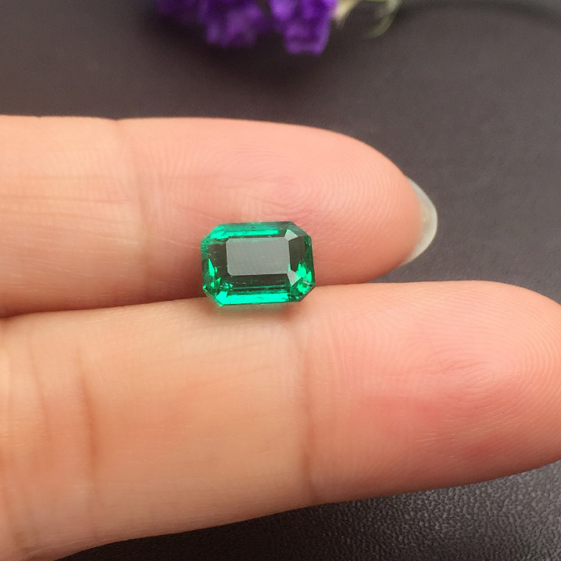 祖母绿裸石 2.085克拉 vivid green Minor