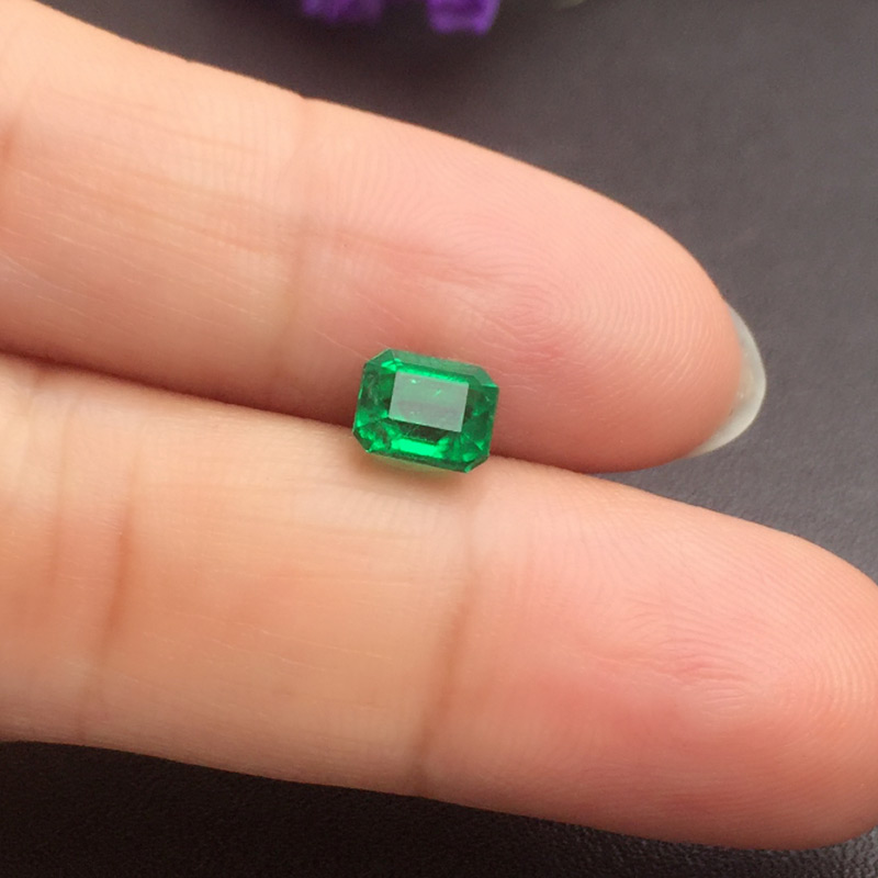 祖母绿裸石 木佐绿 1.08克拉 vivid muzo minor