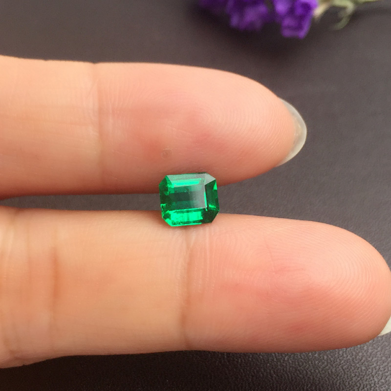 祖母绿裸石 木佐绿 1.12克拉 vivid muzo minor