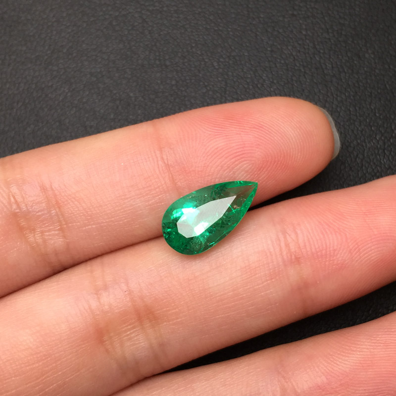 水滴刻面祖母绿裸石2.74ct  哥伦比亚  INTENCE GREEN