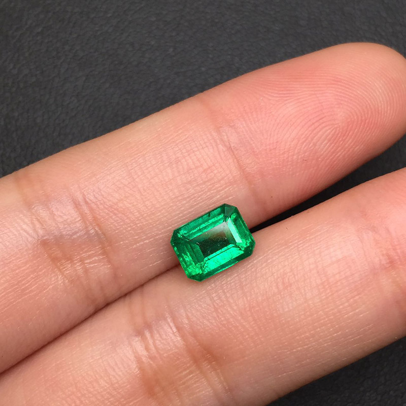 祖母绿裸石1.24克拉