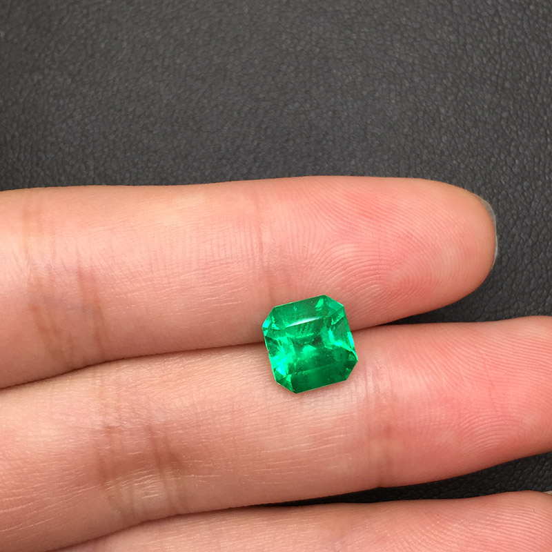 祖母绿裸石2.1克拉