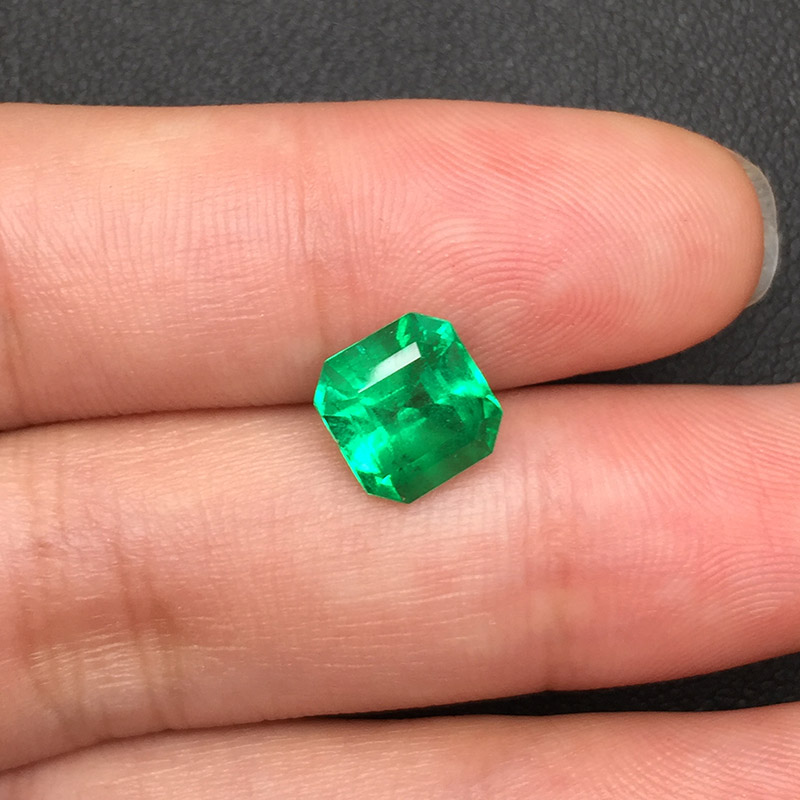 祖母绿裸石2.1克拉