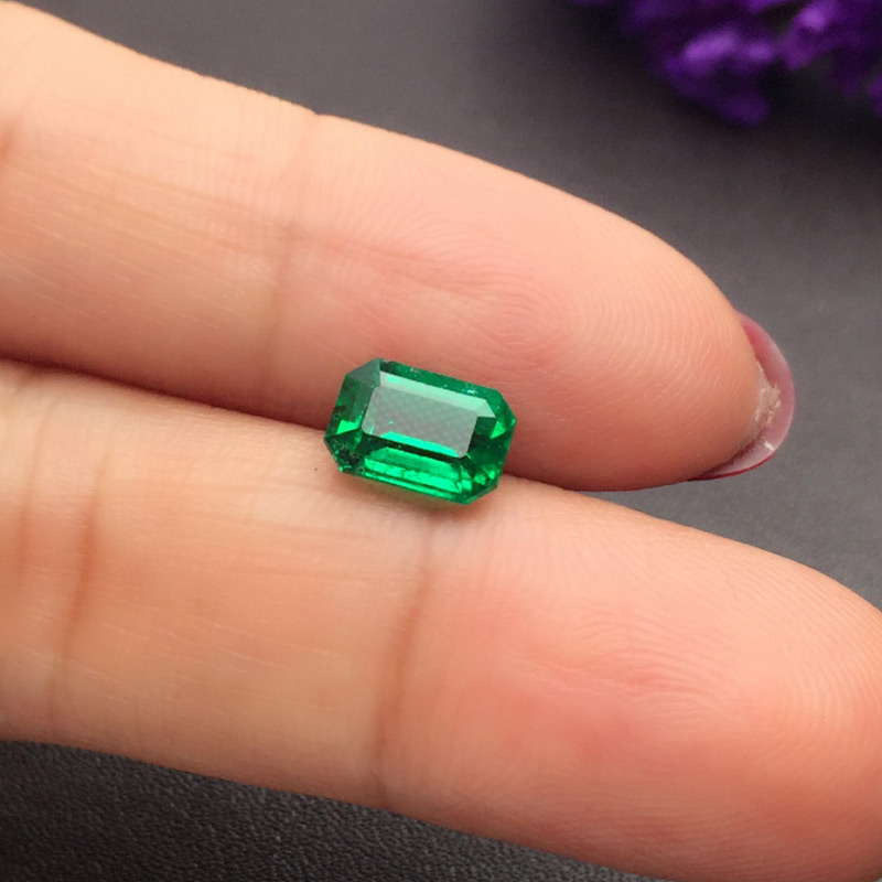 祖母绿裸石 木佐绿 1.54克拉 vivid muzo minor