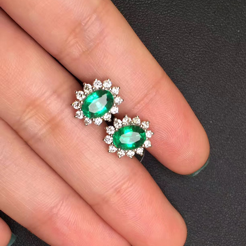 白18K金祖母绿耳钉1.536ct/2p