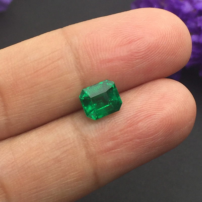 哥伦比亚 祖母绿裸石1.58ct GRS vivid muzo minor