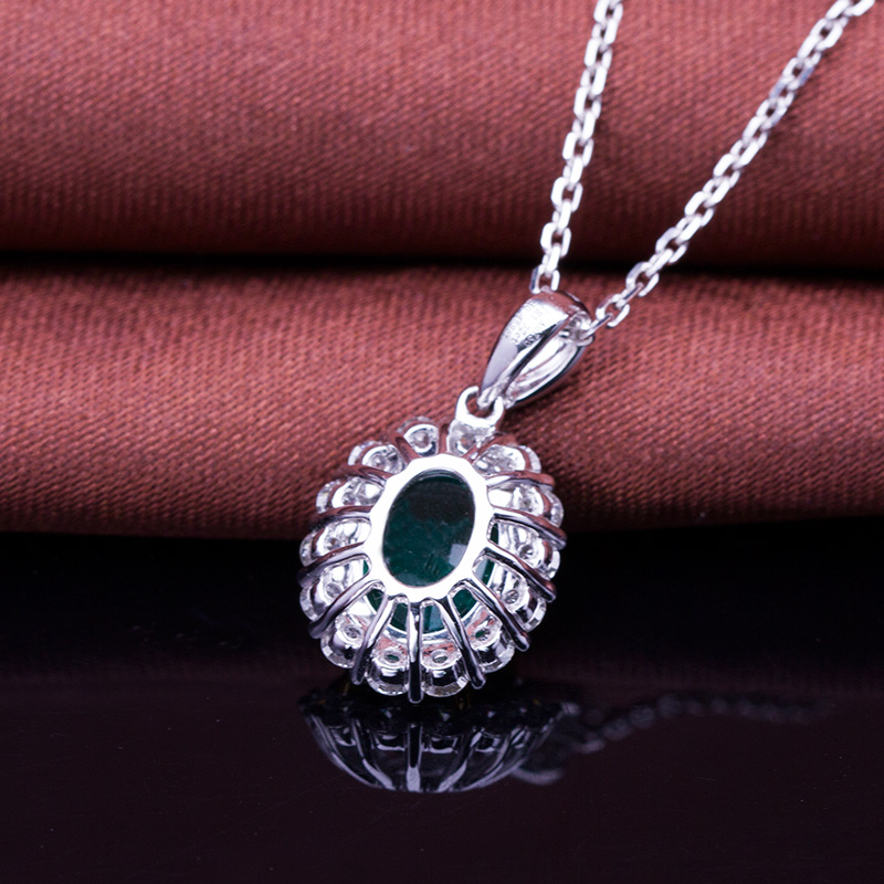 白18K祖母绿吊坠1.32ct
