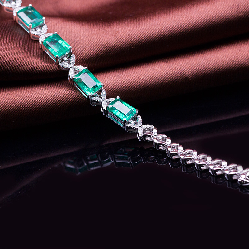 白18K金祖母绿手链7.646ct/7p