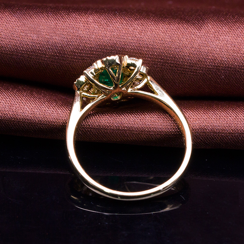 黄18K金祖母绿钻戒0.75ct 花型哥伦比亚戒指