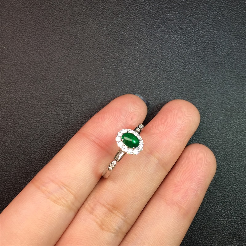 白18K金祖母绿钻戒0.328ct 小清新宝石戒指