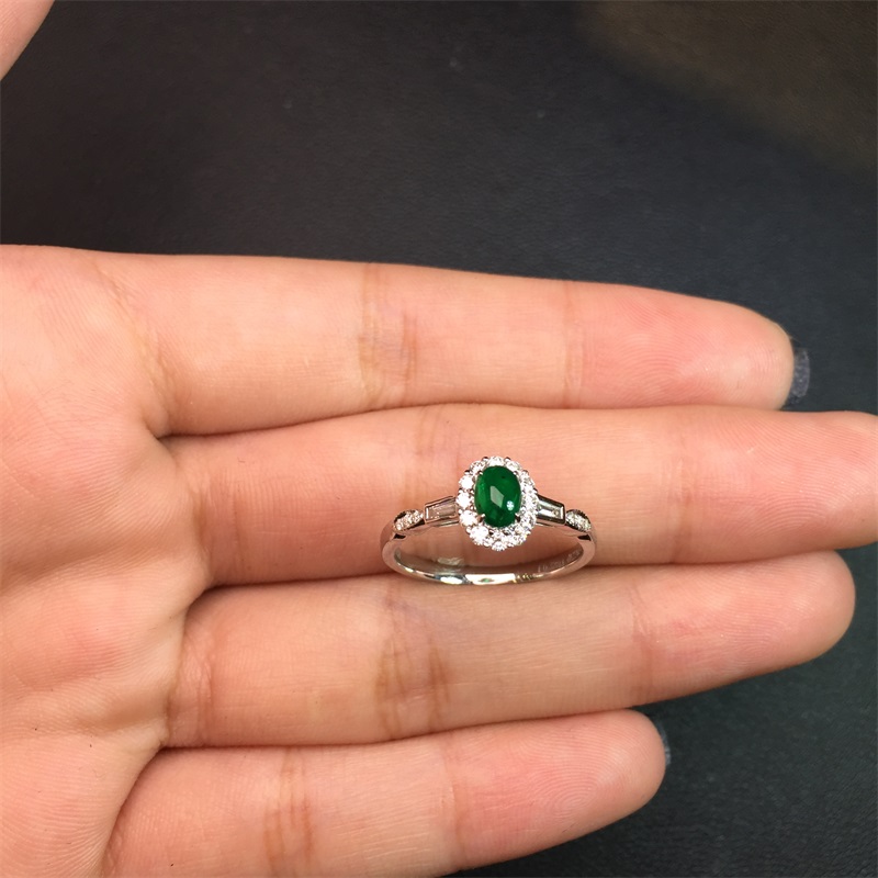 白18K金祖母绿钻戒0.328ct 小清新宝石戒指