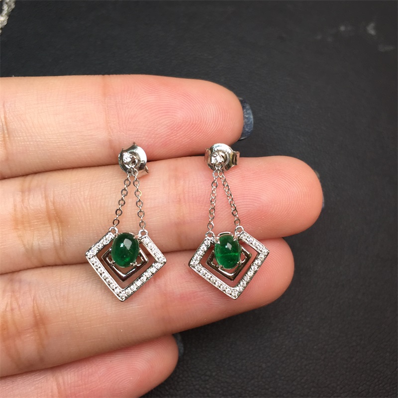 白18K金祖母绿耳钉0.858ct/2p 蛋面宝石耳饰 灵动