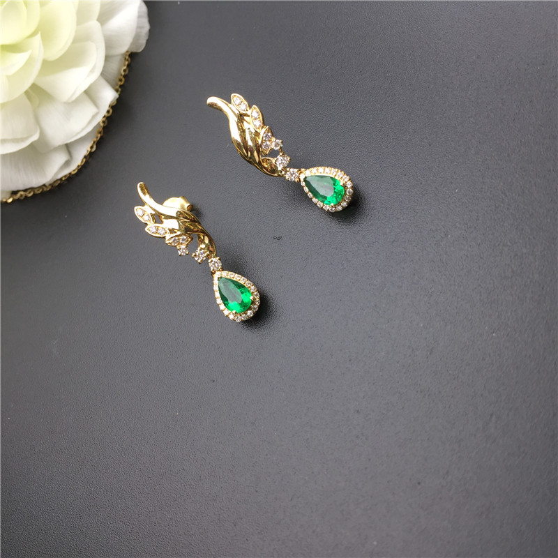 黄18K金祖母绿耳钉0.63ct/2p