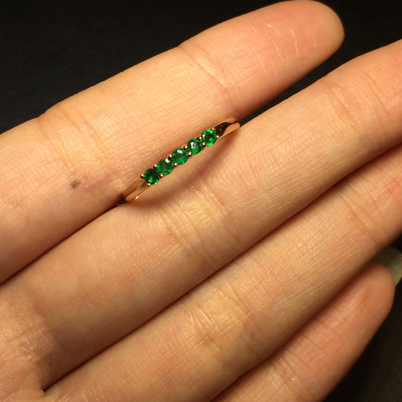 红18K金祖母绿钻戒0.225ct/5p 5颗排镶简约戒指