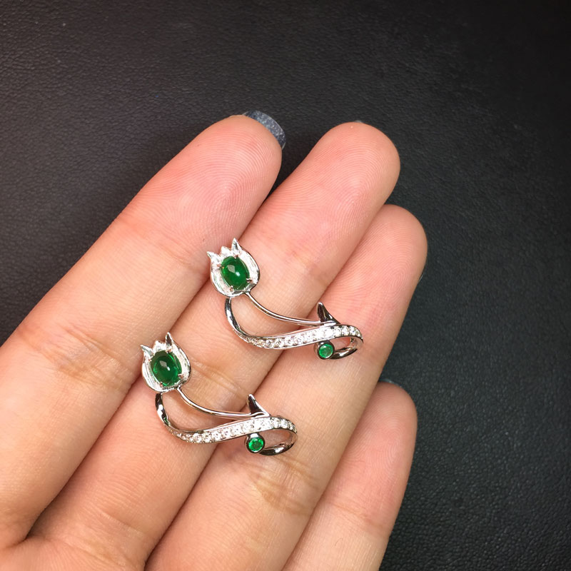 白18K金祖母绿钻坠0.45ct